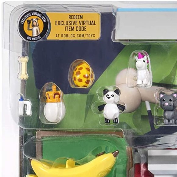 ROBLOX Celebrity Adopt Me: Pet Store DreamCraft 40 Piece Action Figure Playset - Picture 4 of 9